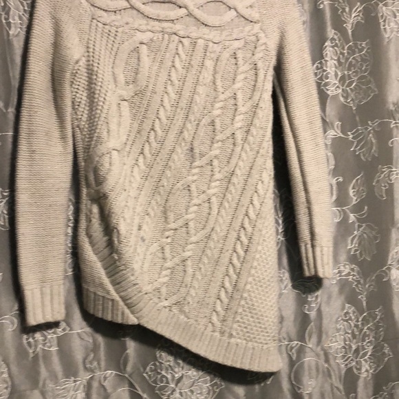 Over long sleeve sweater - Picture 3 of 3